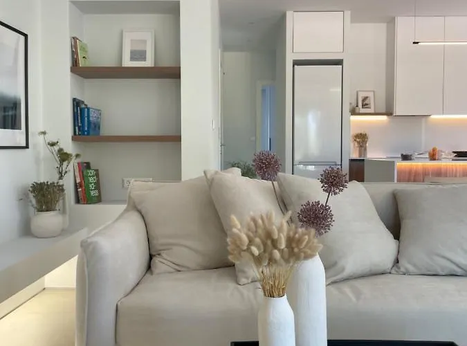 Lagouvardos House * Marathopoli