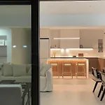Lagouvardos House *