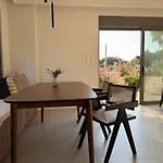 Lagouvardos House Dom wakacyjny *