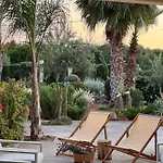 Lagouvardos House *