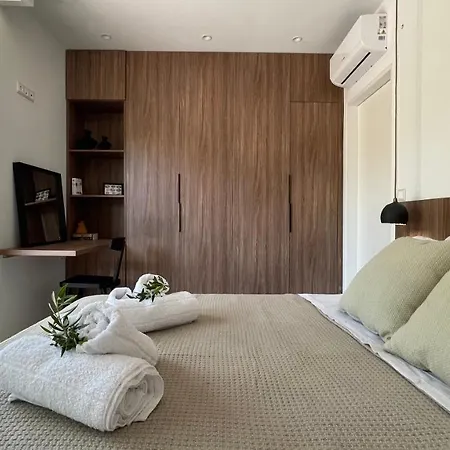Lagouvardos House * Маратополис