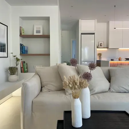 Lagouvardos House * Marathopoli