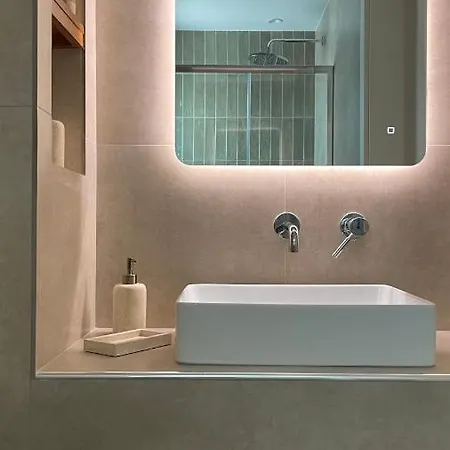 Lagouvardos House 度假居