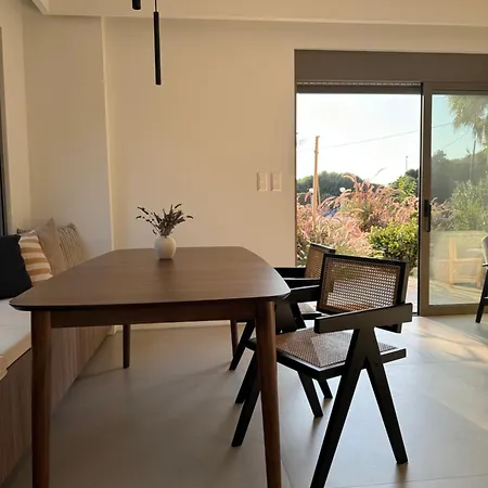 Lagouvardos House Dom wakacyjny *