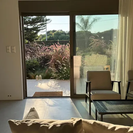 Lagouvardos House Dom wakacyjny *