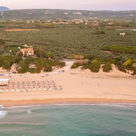 Lagouvardos House *