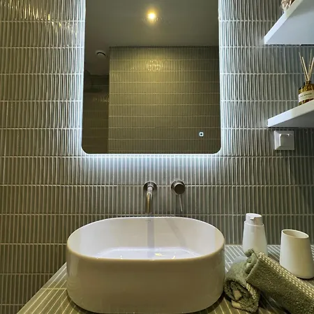 Lagouvardos House 度假居 *