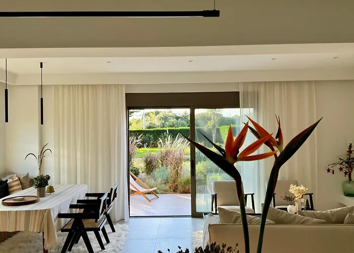 Casa de Férias Lagouvardos House Marathopoli